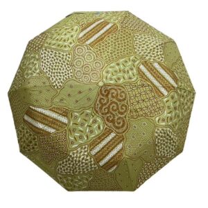 Large Hand-drawn Batik Umbrella – Water-repellent & UV-protective, featuring hand-drawn batik motifs on the canopy