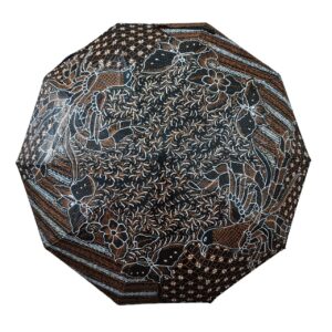 Large Hand-drawn Batik Umbrella – Water-repellent & UV-protective, featuring hand-drawn batik motifs on the canopy