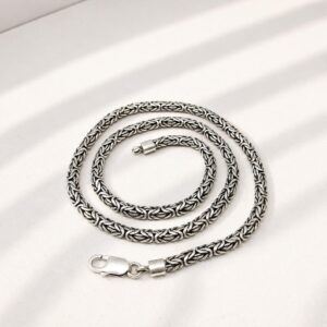 Handmade Bali 5mm sterling silver Byzantine necklace close up detail