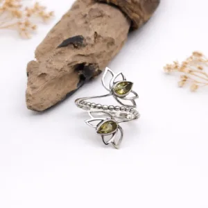 Handmade Bali silver lotus ring premium artisan craftsmanship detail
