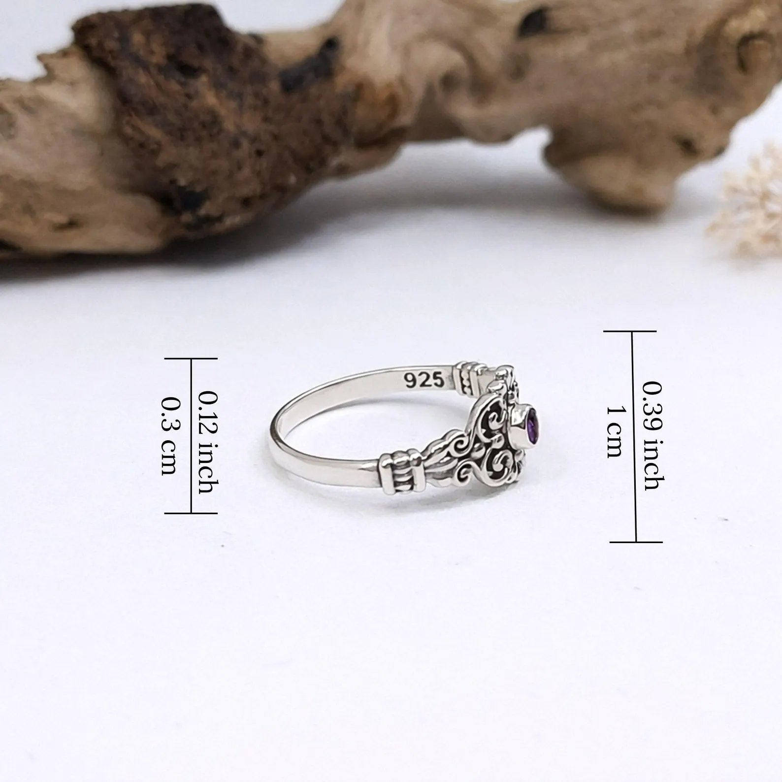 Boho Openwork Silver Ring Studio Light Detail View Statement filigree silver ring for women close-up macro detail