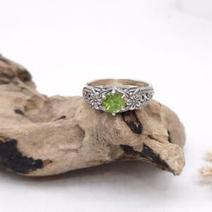 Floral engraved sterling silver ring for women minimal bohemian style
