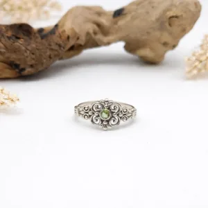 Handmade 925 sterling silver filigree ring with intricate openwork boho design