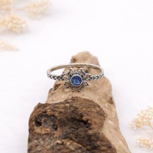 Oxidized floral sterling silver ring handcrafted Bali jewelry detail