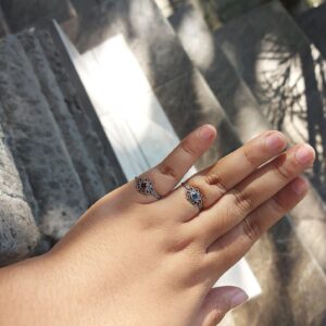 Handmade 925 sterling silver vintage floral ring with oxidized boho design