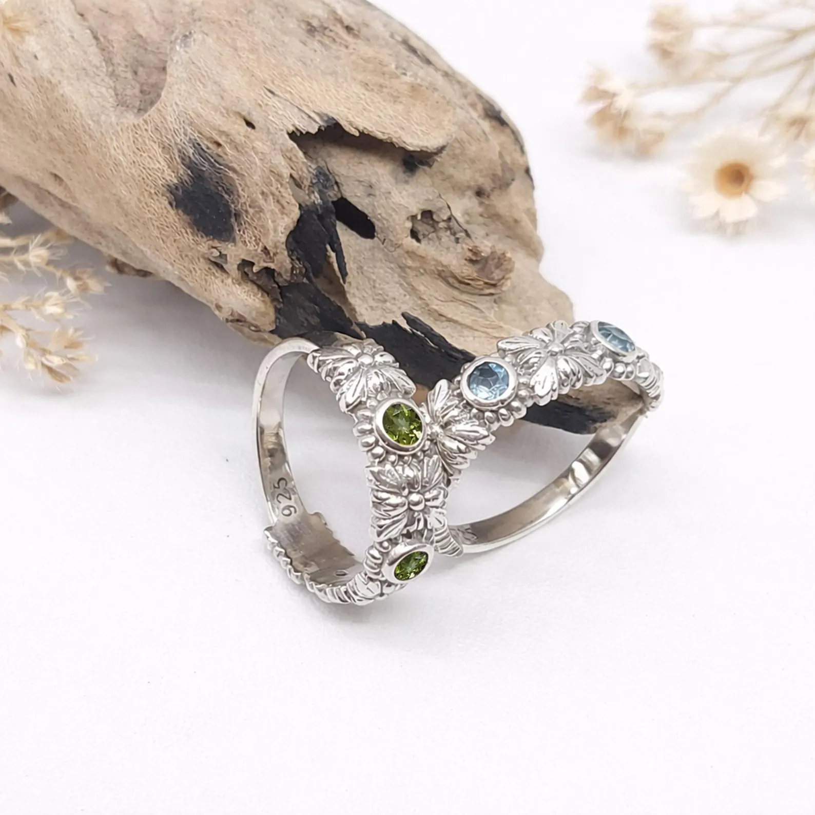Nature Inspired Flower Ring Close Detail Macro Shot