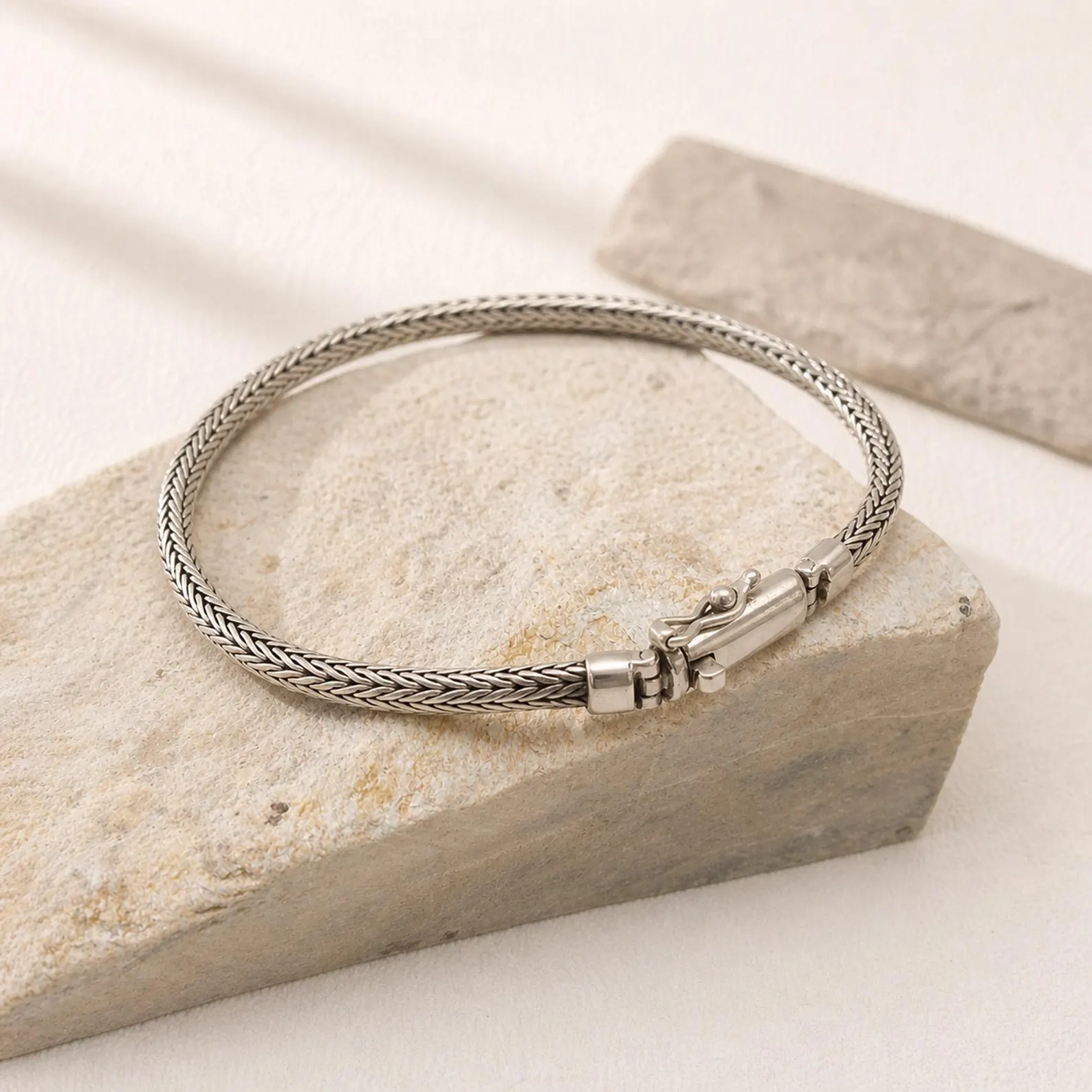Sterling Silver Foxtail Bracelet Front View Flat lay of 925 sterling silver foxtail chain bracelet