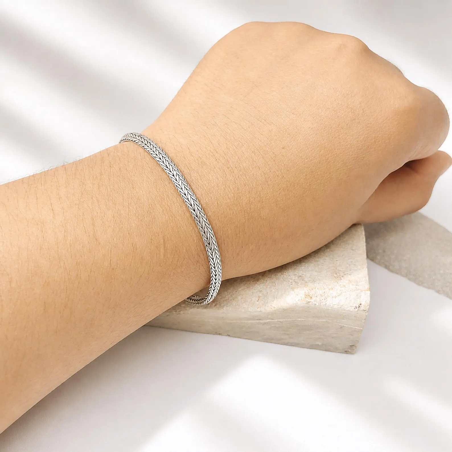 Foxtail Chain Bracelet Close-up Detail