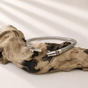 Elegant silver snake chain bracelet with fluid design