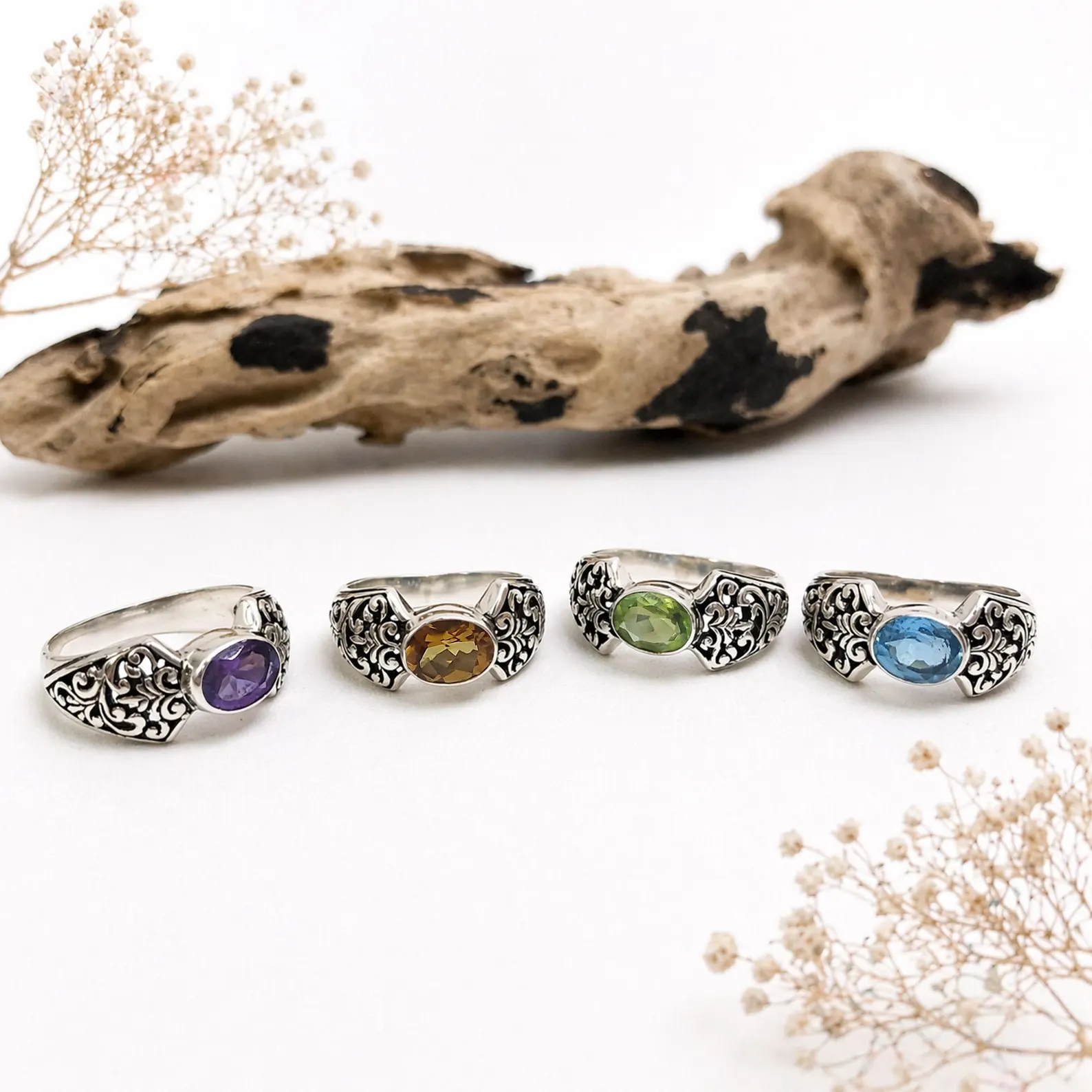 Minimal Sterling Silver Band Ring Premium Look1 Artisan crafted sterling silver ring with nature inspired pattern