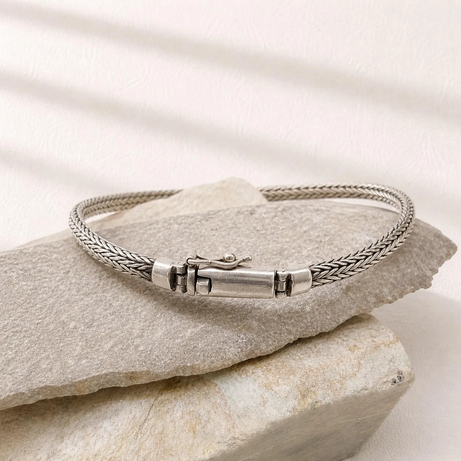 Elegant Foxtail Bracelet Side View Close-up of detailed foxtail chain bracelet in sterling silver
