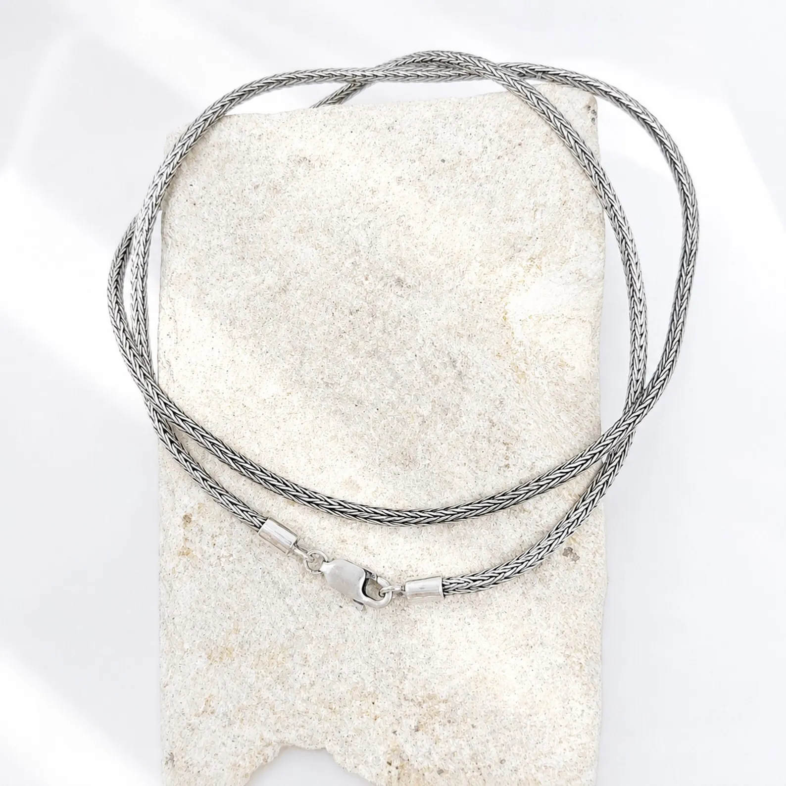 Polished 925 Sterling Silver Woven Chain Close Up Polished Bali 925 silver woven chain handmade by artisans