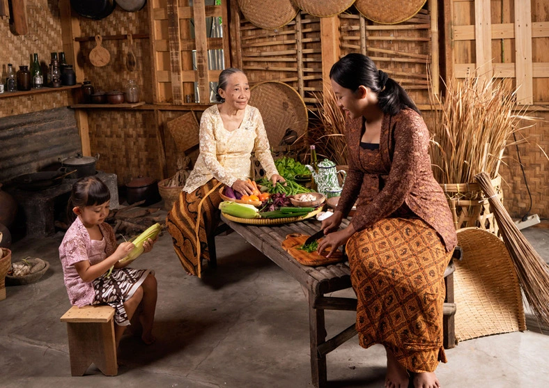 Handmade Indonesian home decor and natural home accessories